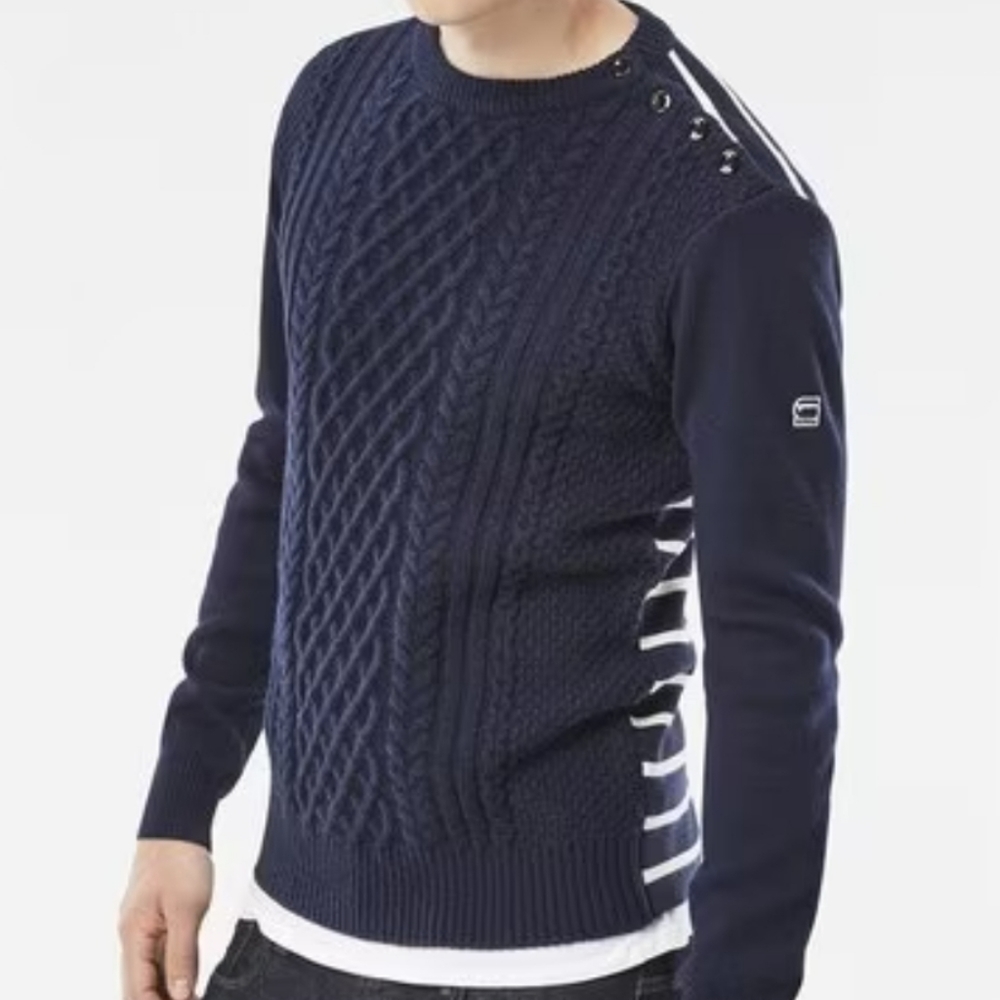G-Star Navy Crewneck Men’s Sweater, Sz XL - fits like a LG.
